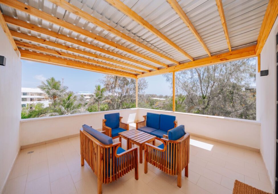 3 bed apartment outside terrace (1)